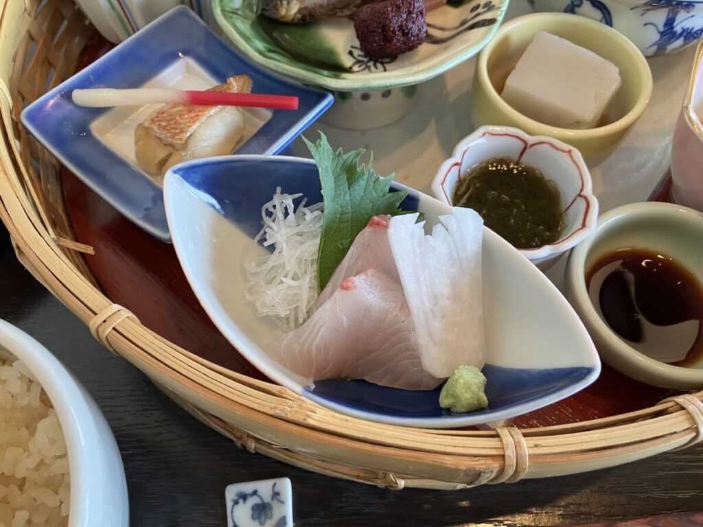 【平日限定】花かご弁当（雲海）