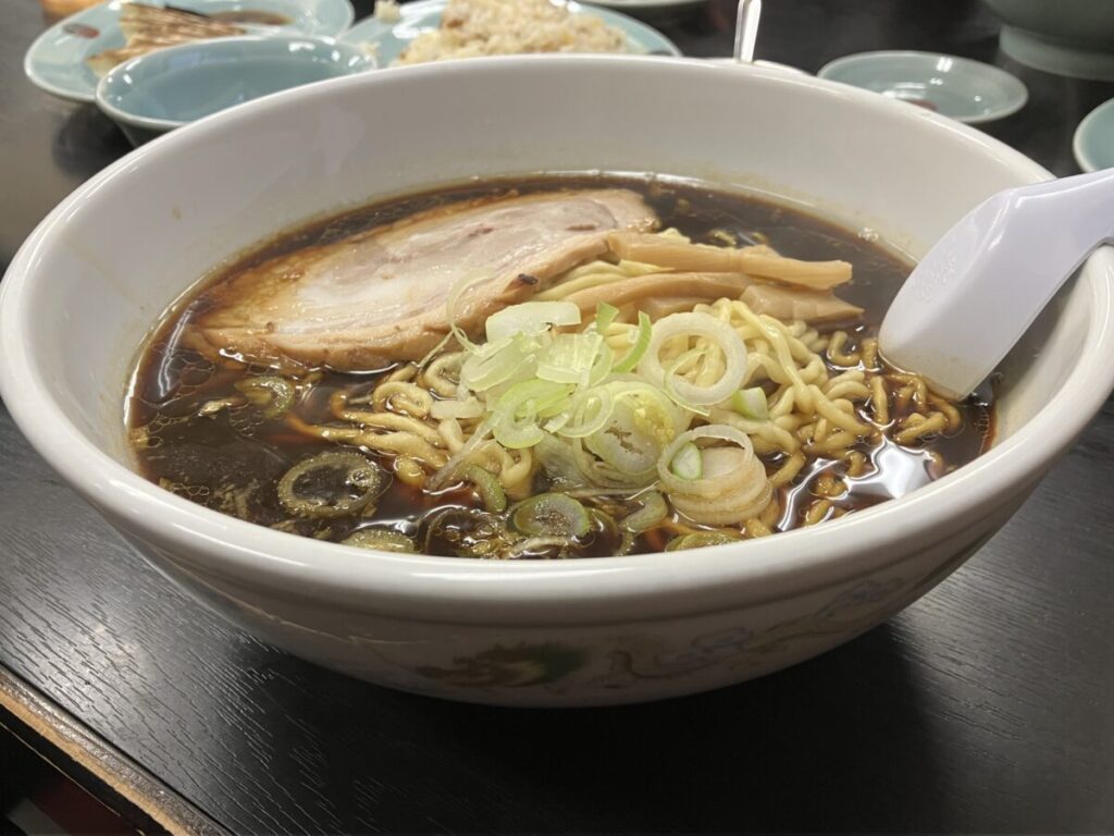 ビッグラーメン(ダルマヤラーメン)