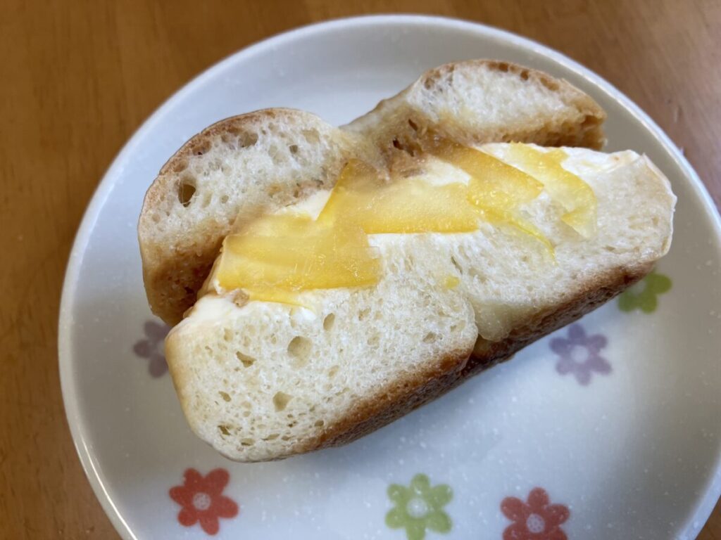 甘夏クリームチーズサンド(ロゼッタオミケッタ)
