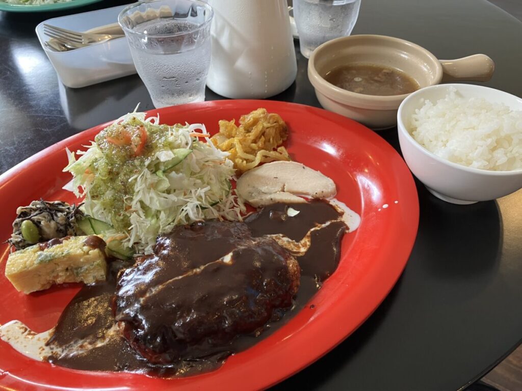にこのいつでも定食デミグラスソースのハンバーグ(かふぇにこ)